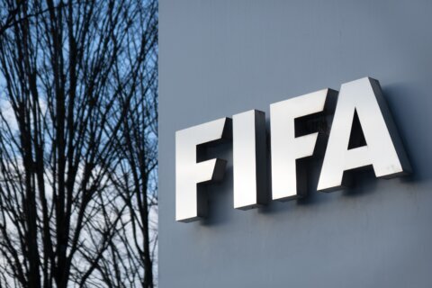 Tras polémicas, FIFA incluirá el español en conferencias de prensa del Mundial 2026 