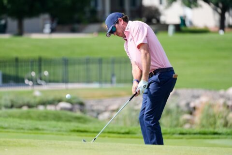 Kohles shoots 62 to take the 1st-round lead in the 3M Open. Scheffler 3 shots back