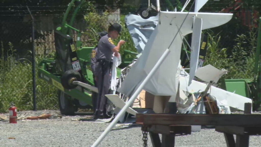 Small plane crashes near Fredericksburg