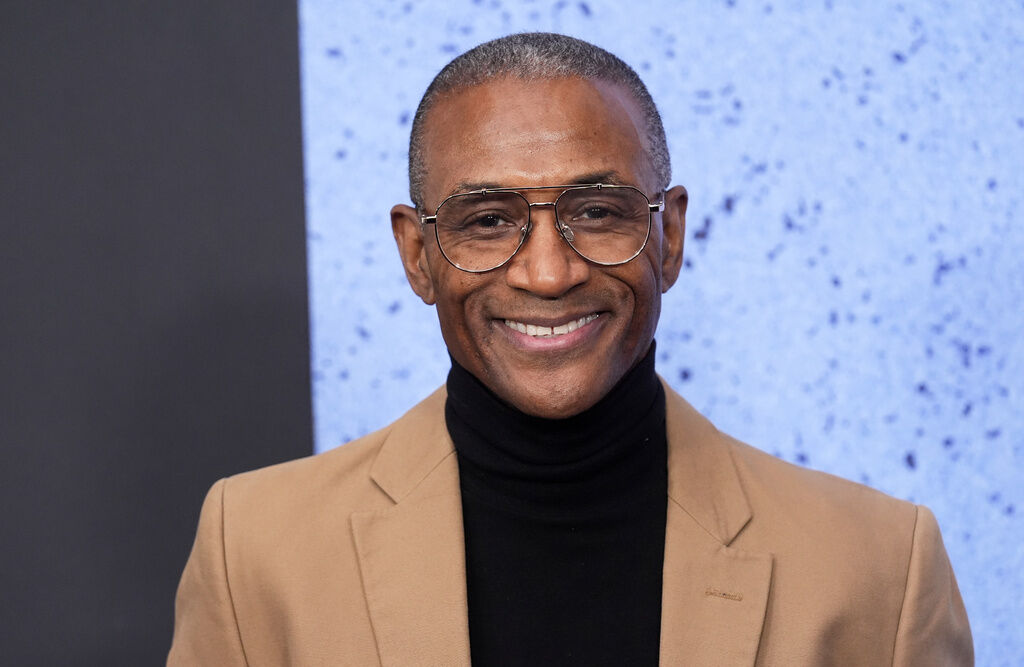 DC comedian Tommy Davidson returns home to ‘dispense happy’