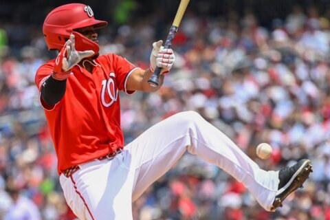 Yankees win 5-3, sweep 3 games from the Nationals despite trailing after 7 innings in each