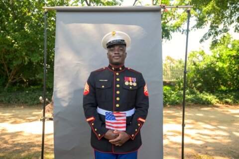 150 people from 50 countries become US citizens at Mount Vernon on America’s 250th birthday