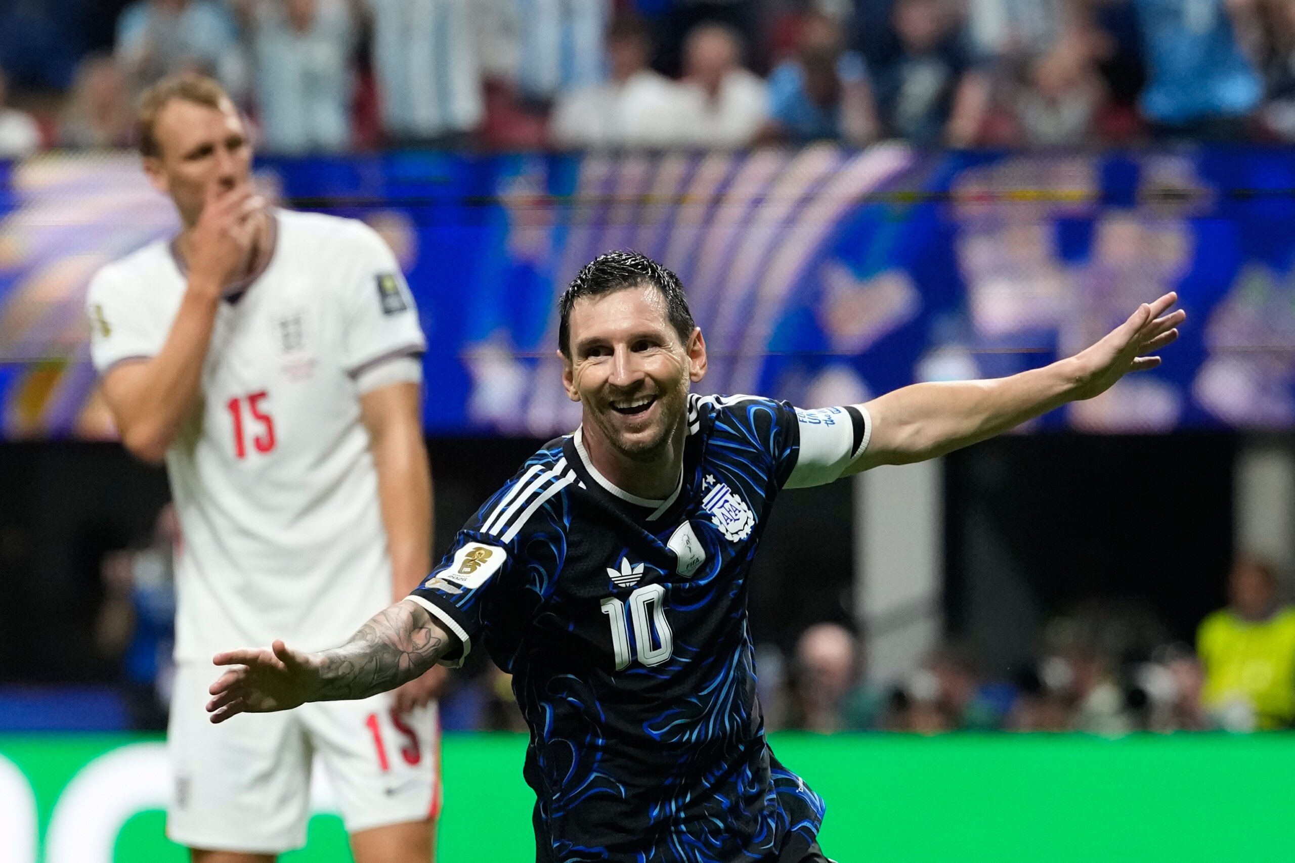Defending champion Argentina reaches World Cup final by beating England 2-1 - WTOP thumbnail