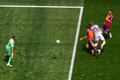 Belgium finally ends Unai Simón’s 650-minute World Cup shutout streak in quarterfinals