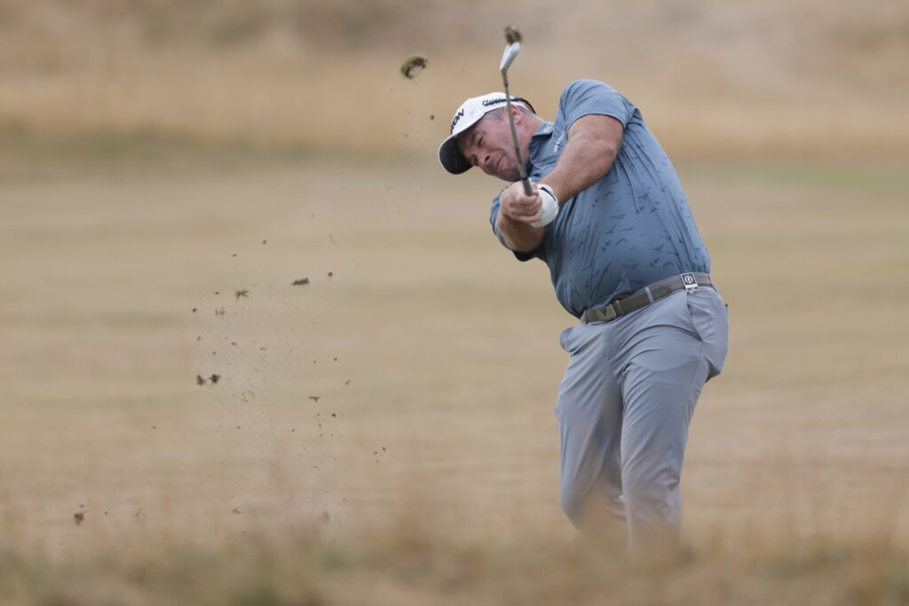 Ryan Fox matches major championship record with a 62   in the British Open
