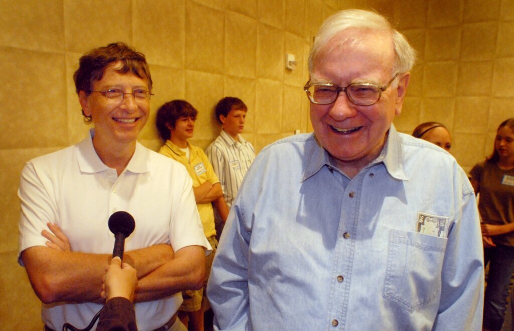 Buffett says Gates’ Epstein ties are ‘distasteful’ but didn’t drive Buffett’s charitable decisions