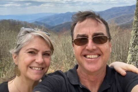 Rare transplant gives Stage 4 lung cancer patients a second chance at life — a Capitol Hill man is proof