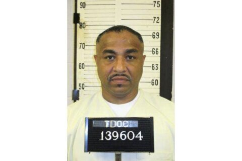 Complaint accuses doctor involved in failed Tennessee execution of violating ethics