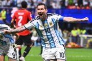 Defending champion Argentina reaches World Cup final by beating England 2-1