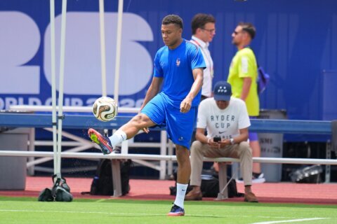 Spain takes 1-0 halftime lead over France on Oyarzabal penalty in World Cup semifinals