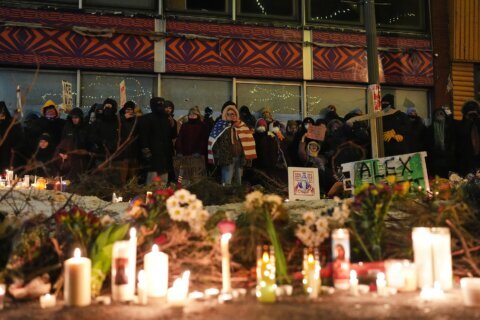 Maine death marks at least the 9th fatality in US immigration sweeps