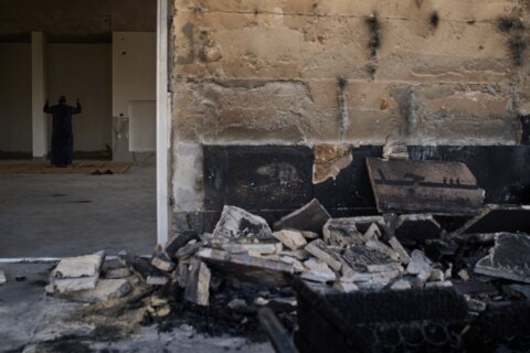 2 mosques in the West Bank are set on fire during a deadly surge in settler violence