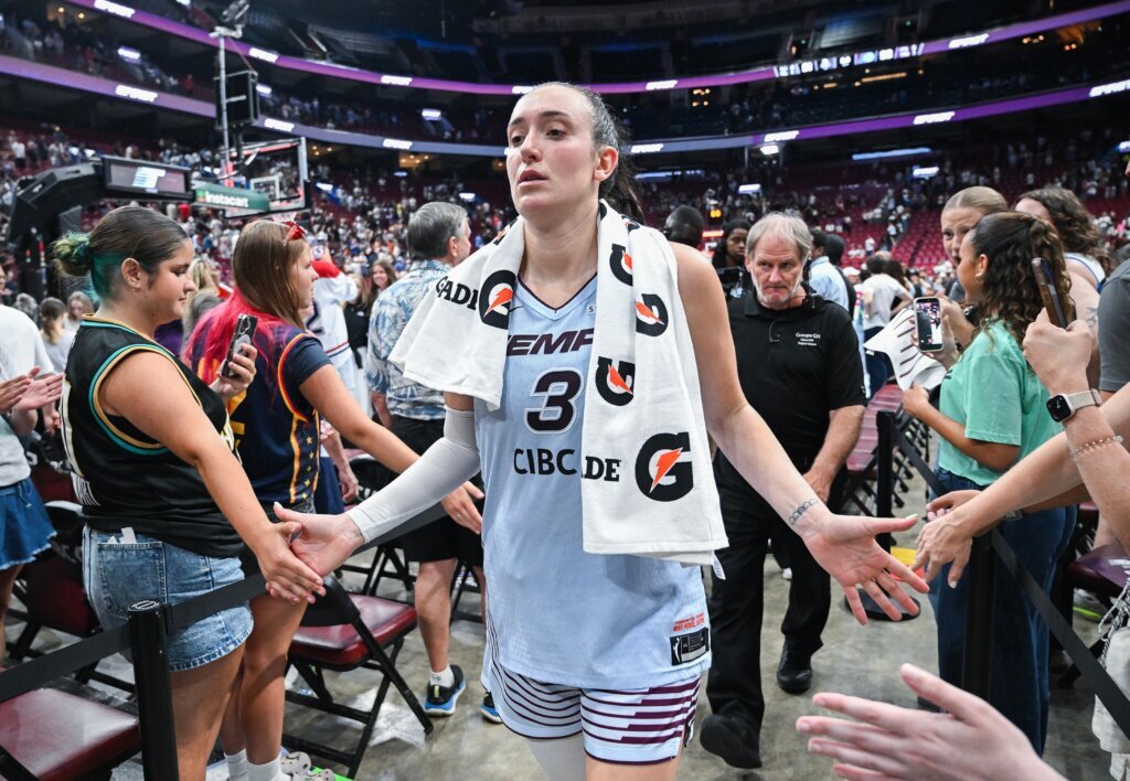 A tossed shoe leads to late ejection and derails Liberty rally in a 93-91 loss to Toronto