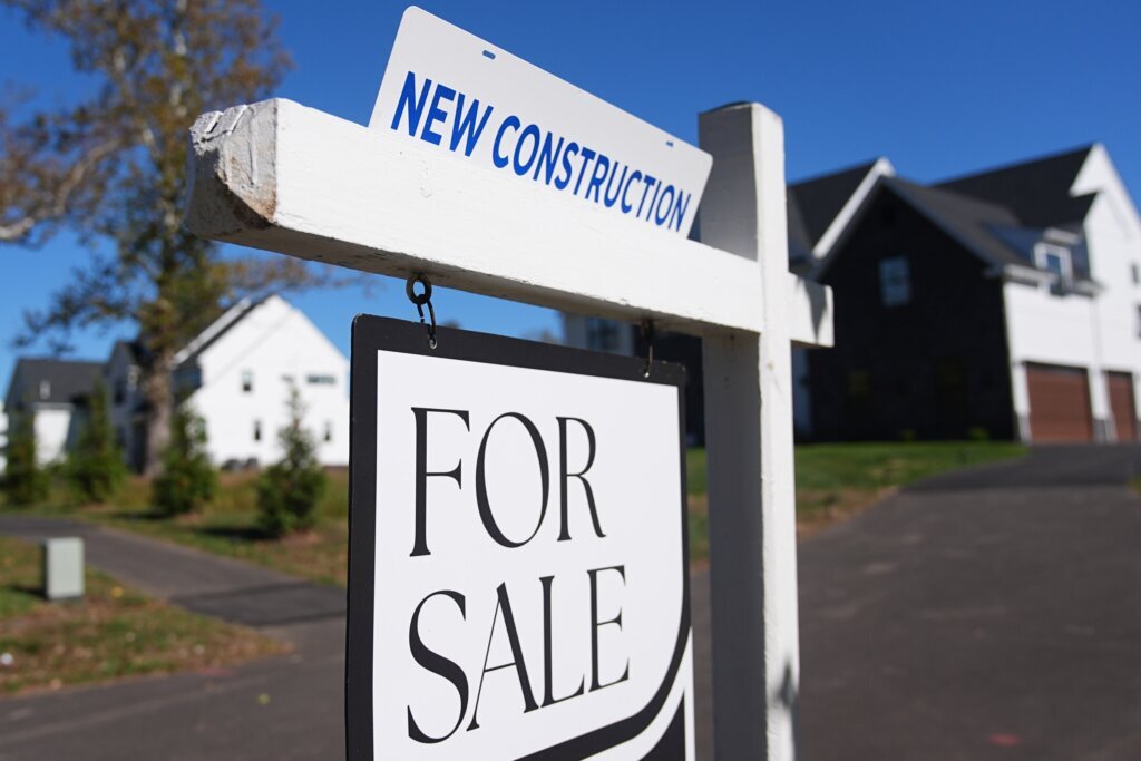 Average 30-year US mortgage rate climbs to 6.55%, highest level in nearly a year
