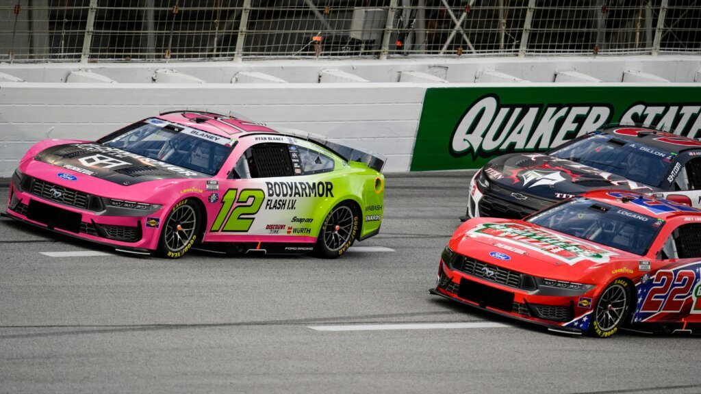 Ryan Blaney wins 3-wide battle on final lap of overtime in NASCAR Cup race in Atlanta