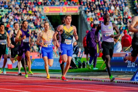 Brandon Miller storms past 17-year-old Cooper Lutkenhaus to win the 800 at Prefontaine Classic