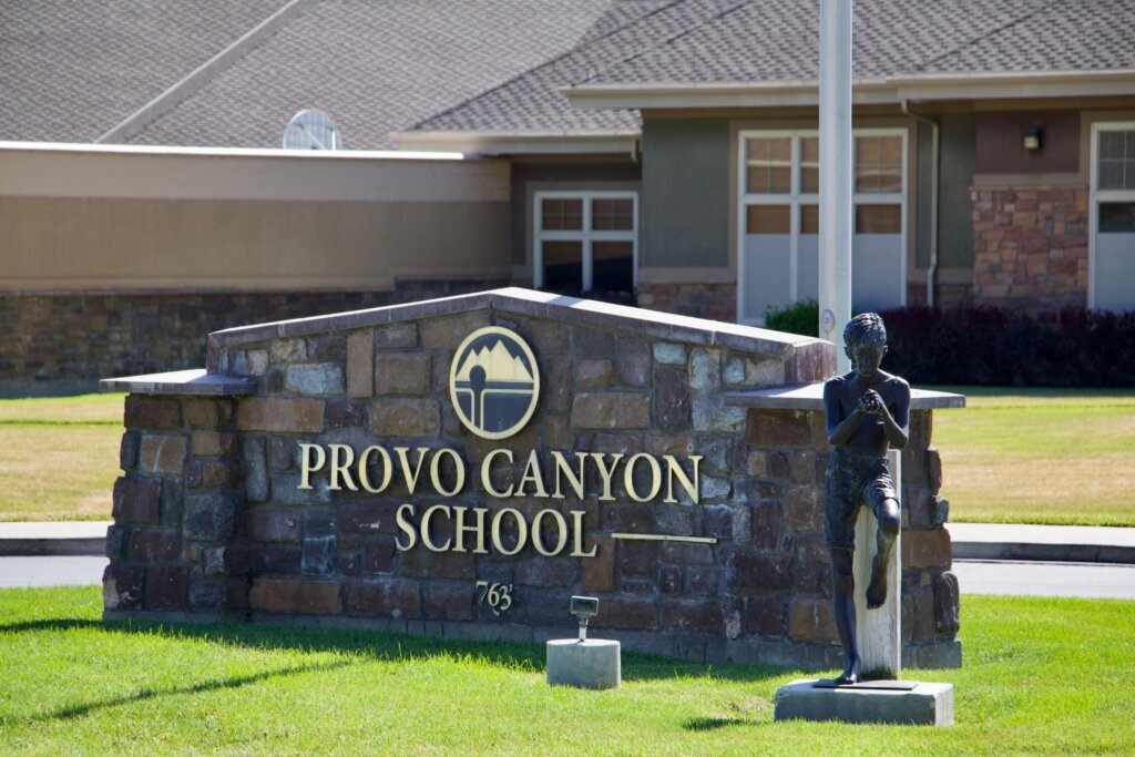License revoked for boarding school in Utah where Paris Hilton says she was abused as a teen
