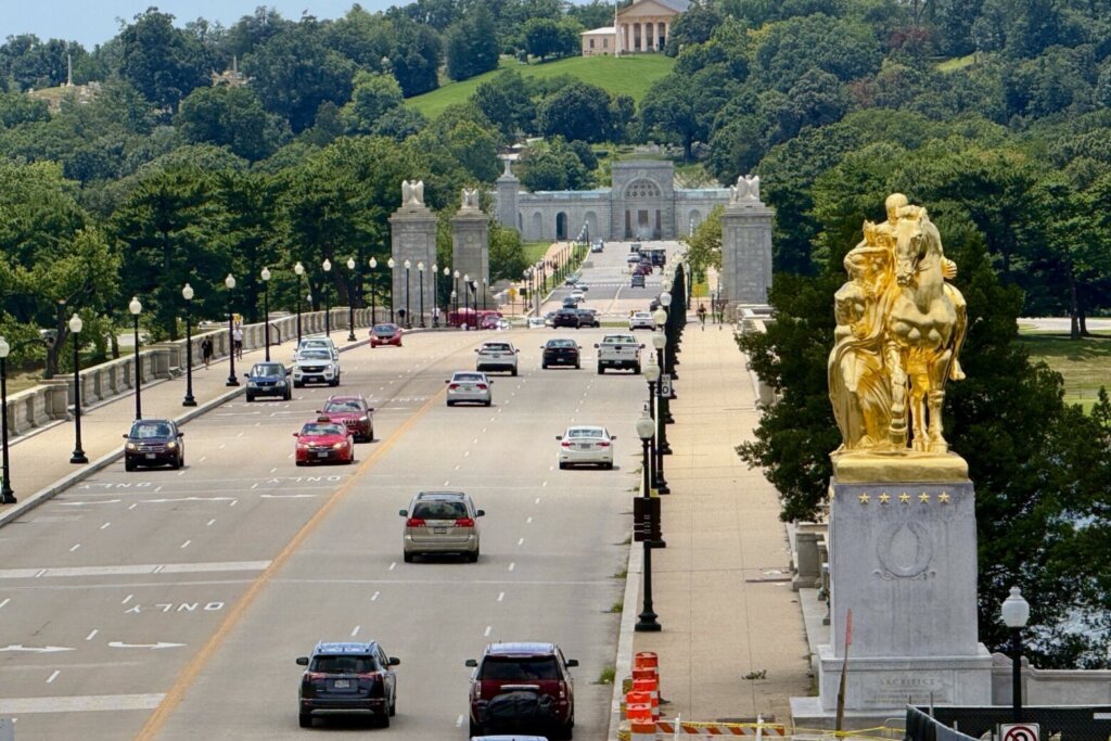 Gaudy or gorgeous? Shiny, golden Memorial Bridge statues draw mixed reactions