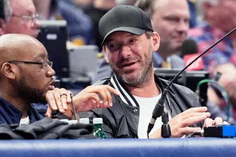 Romo on leave from CBS Sports after arrest on suspicion of operating vehicle under the influence