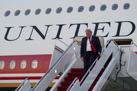 White House: Trump to fly old Air Force One for about a month as Qatari-gifted jet gets ‘upgrades’