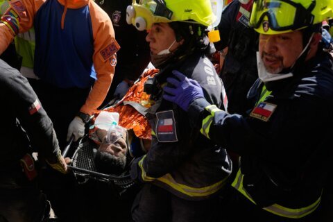 Rescue teams in Venezuela cling to hope as US rebuffs criticisms of government earthquake response