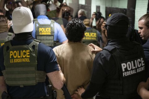 ICE triplica arrestos en la última semana y dice que será la ‘nueva normalidad’, según NBC