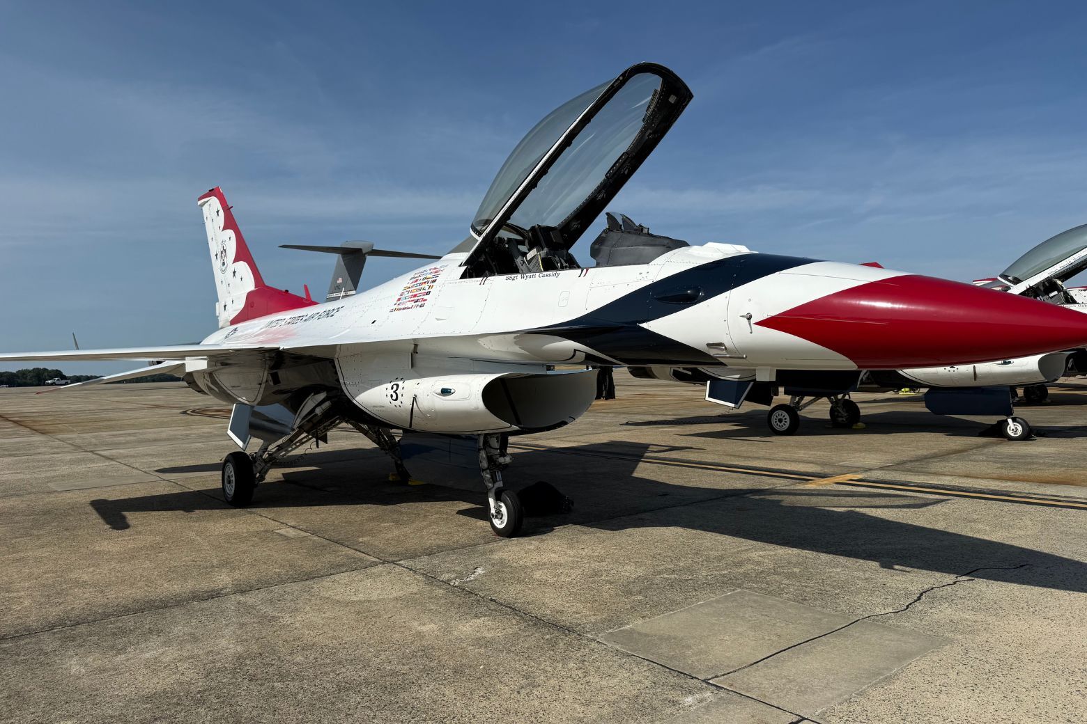 thunderbird plane at joint base andrews