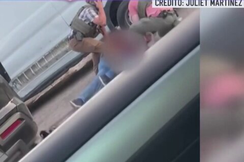Agentes de ICE no llevaban cámaras corporales en mortal operativo en Houston