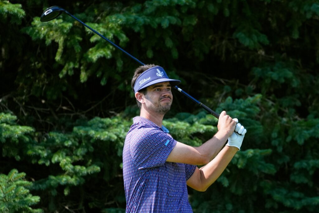 Hossler and Brennan share Wyndham Championship lead with postseason berths at stake