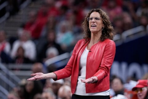 Fever All-Stars Aliyah Boston, Kelly Mitchell disappointed by home fans booing coach Stephanie White