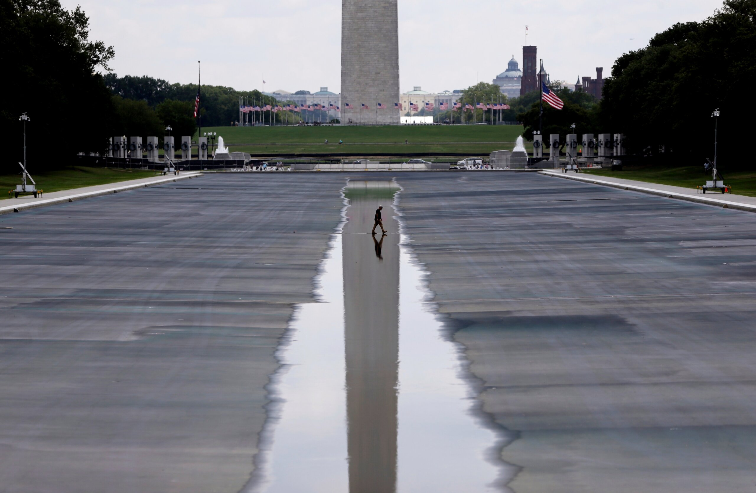 Democrats begin probe into prosecution linked to Reflecting Pool