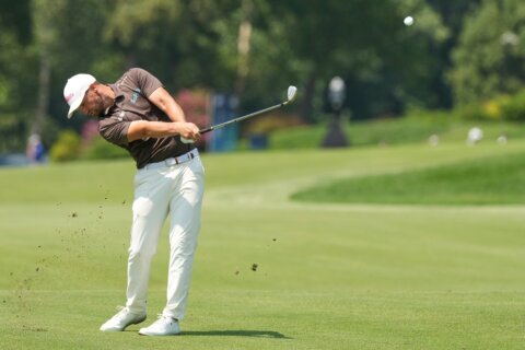 Wyndham Clark pulls away for 5-shot lead at Bellerive over McIlroy and Cantlay