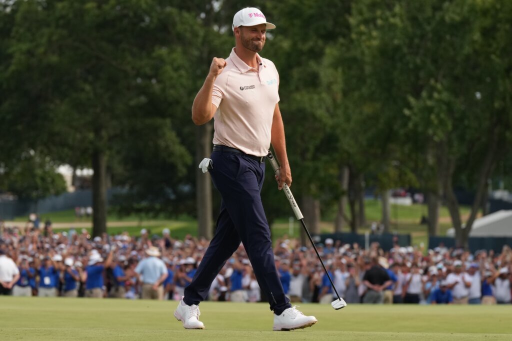 Wyndham Clark holds off McIlroy and Cantlay to capture BMW Championship for 3rd win this year