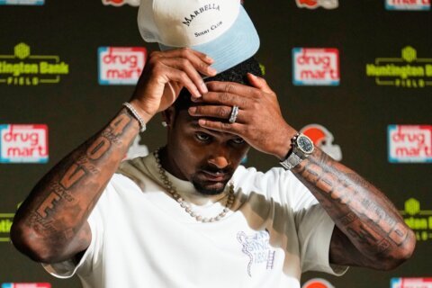 Deshaun Watson calls booing by Browns fans ‘disrespectful’ and ‘personal,’ but QB feels love on road