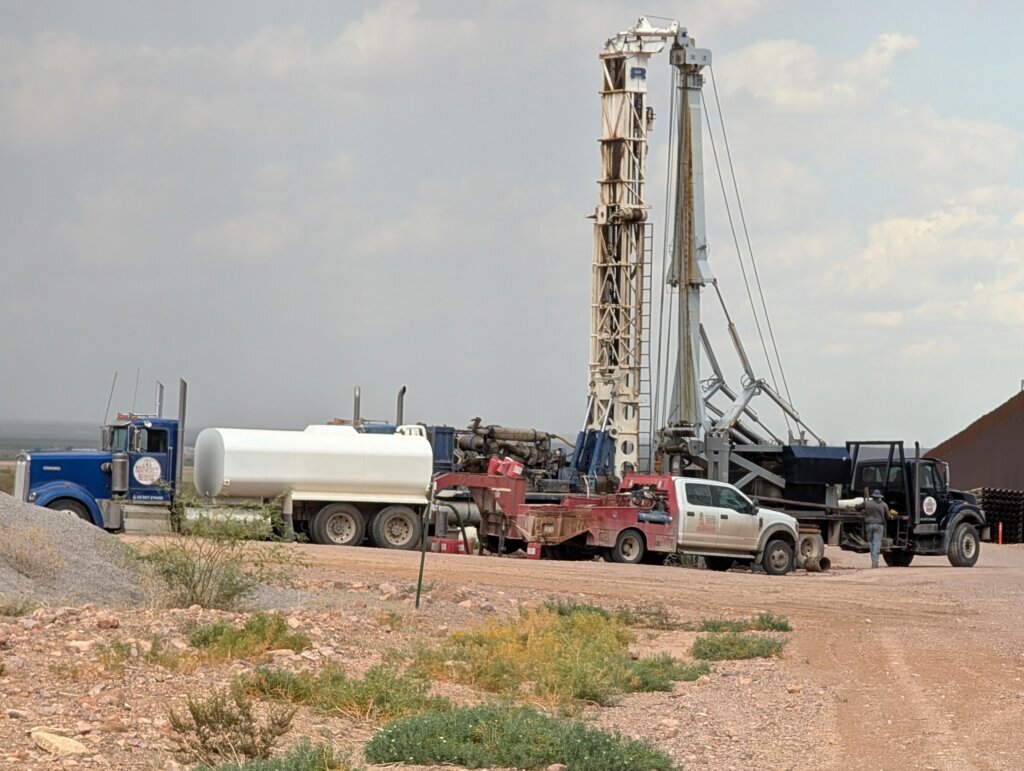 Correction: Border-Wall-Wells story