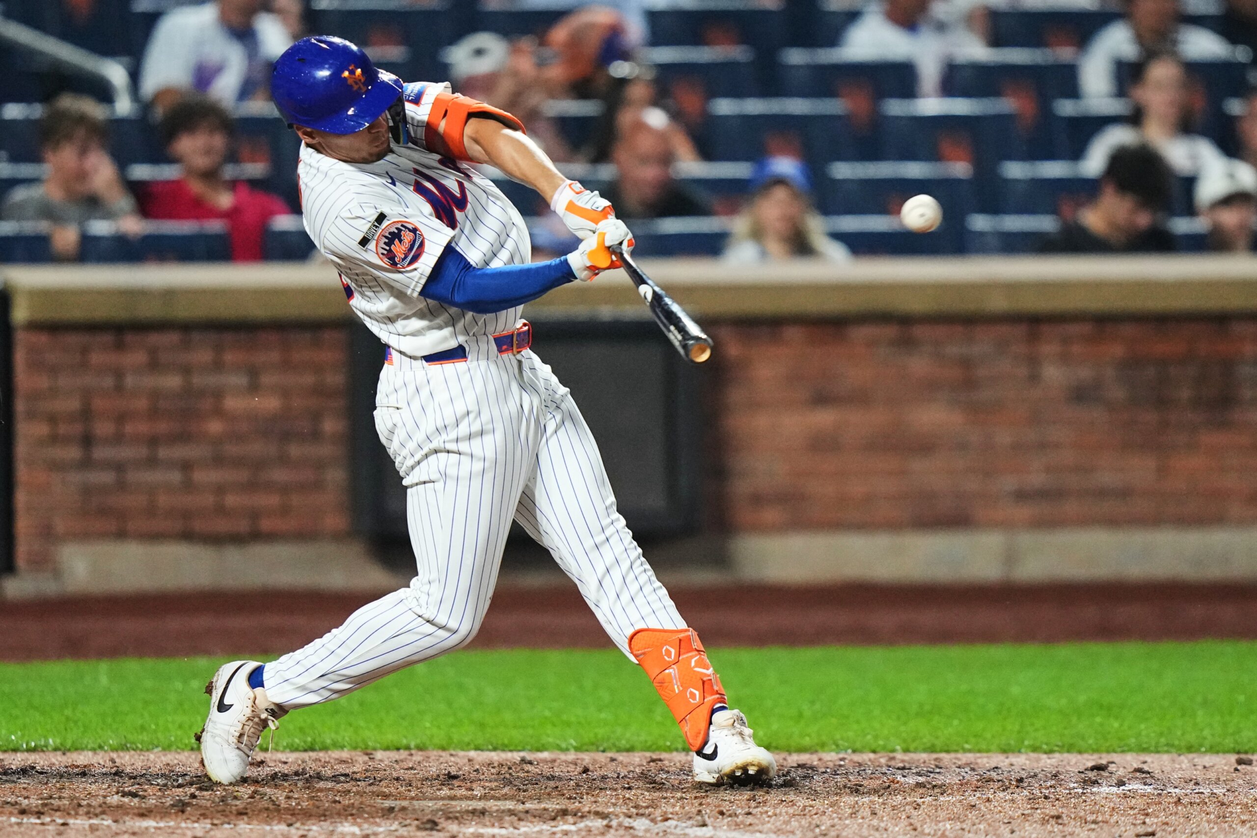 Cubs restock staff at deadline, acquire pitcher Clay Holmes and outfielder Tyrone Taylor from Mets