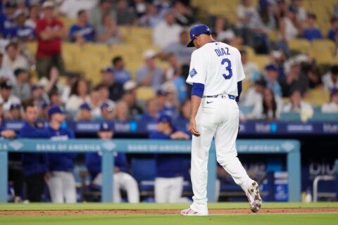 Another bullpen meltdown leaves Dodgers manager Dave Roberts infuriated and Edwin Diaz frustrated