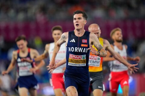 Ingebrigtsen wins 5,000m gold at European championships in return from surgery