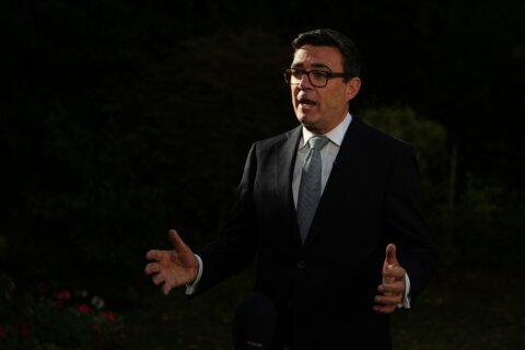 British leader reportedly exchanged messages with impostor of top White House official