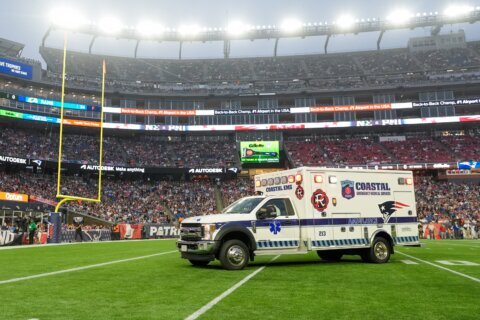 Eagles’ Ja’Quinden Jackson has movement after being taken off in ambulance following injury