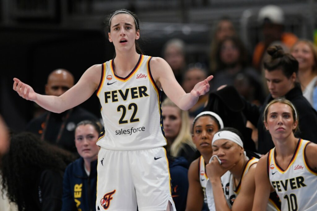 Caitlin Clark was nearly out Tuesday. A quick reversal sets up Liberty-Fever at full strength