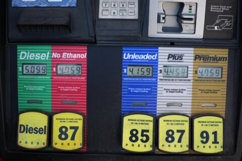 Big oil companies continue to post banner profits as fighting in Iran drives costs higher