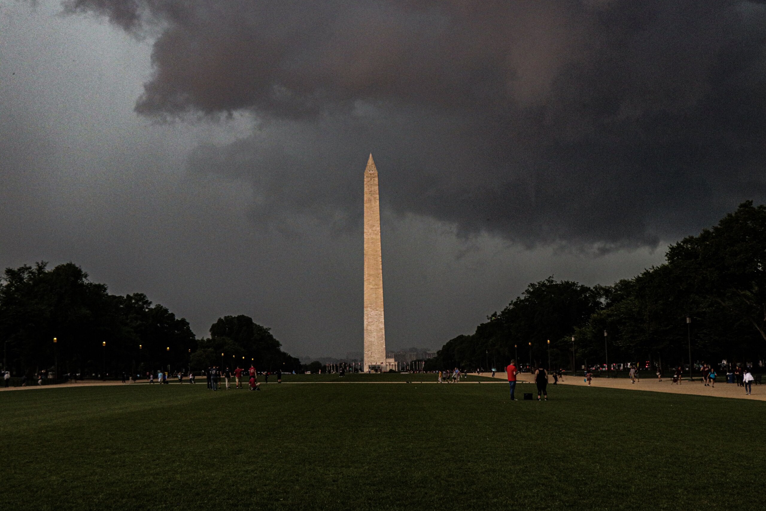 Isolated storms packing heavy winds threaten DC area Thursday evening