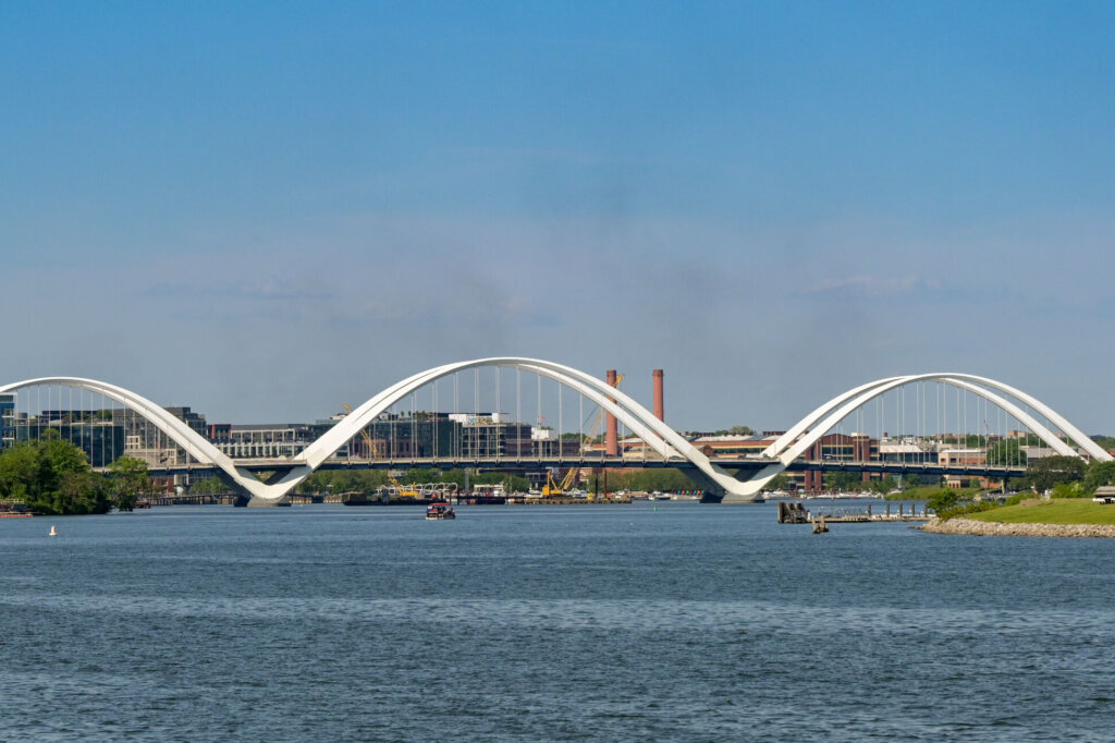 Anacostia River closer to being safe for swimming, report says