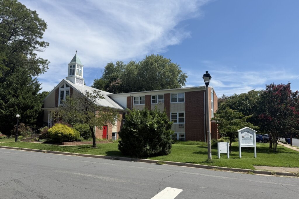 After 130 years, Arlington neighborhood bids farewell to episcopal church