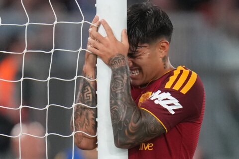 Rogers scores on Chelsea debut as Blues beat Fulham and Roma hammers Fiorentina