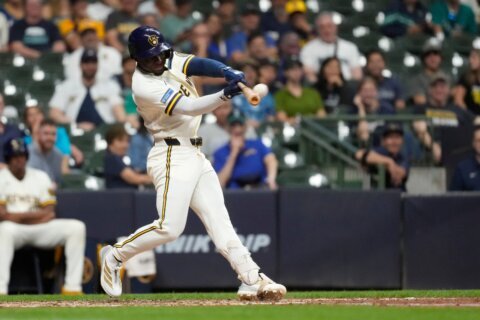 Power surge fuels record-tying night for Brewers in 22-0 rout of Mariners