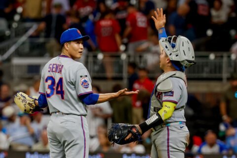 Kodai Senga gets 1st career save but Mets rookie gives away souvenir ball in comical scene