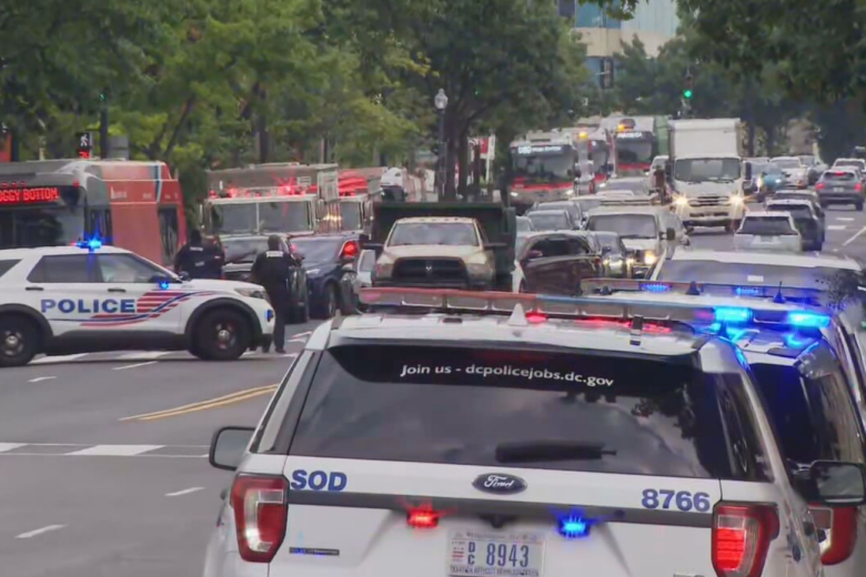 Police respond to suspicious device in DC