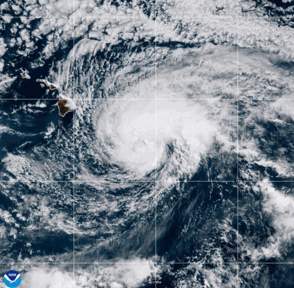 A rare hurricane landfall threat for Hawaii’s Big Island as strengthening Tropical Storm Lala nears